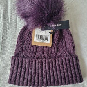 The North Face Women’s Oh Mega Fur Pom Beanie Blackberry Wine